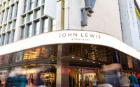 john lewis 计划到 2025 年招聘 300 名有护理经验的员工